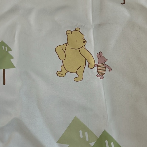 New Winnie the Pooh nursery baby accent curtain - Picture 4 of 8